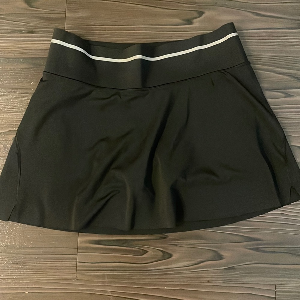 Athleta tennis skirt